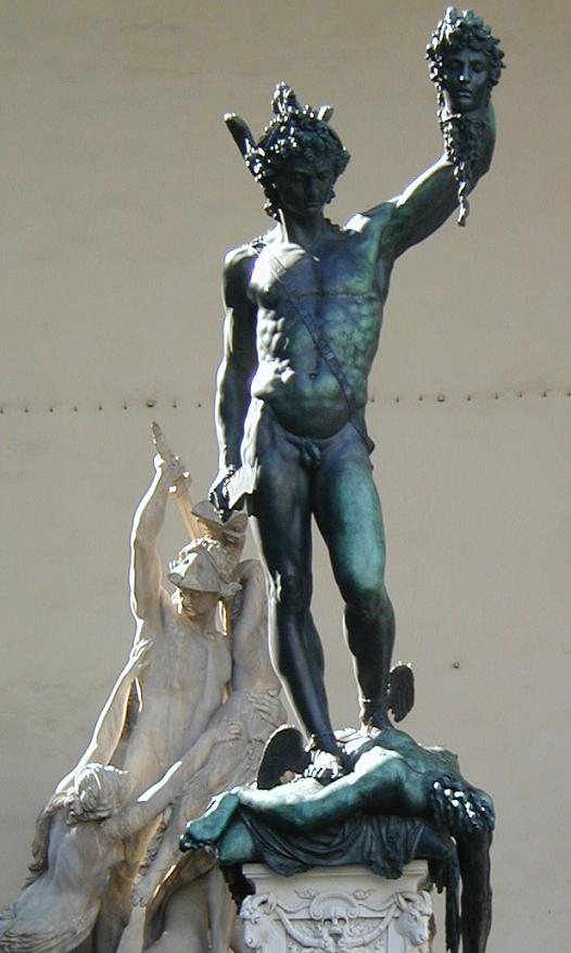 Medusa_head_statue_near_Uffizi_with_base_statues.jpg