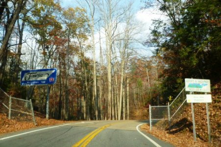2016-11 167 S entrance to TN from NC Dragon Mon 245pm 11-14-16.JPG