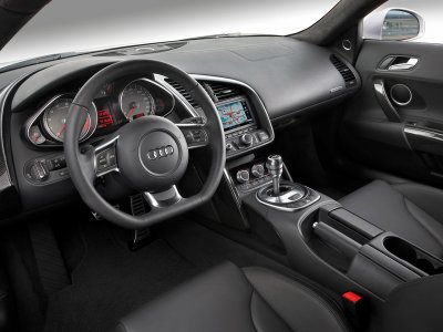 2007-Audi-R8-Interior-1280x960.jpg