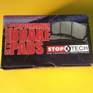New In Box NSX 97 TO 2005 FRONT BRAKE PADS 3.JPG