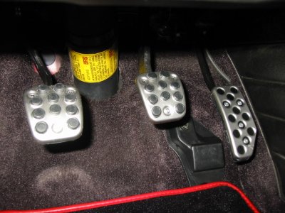 R pedals 1.JPG