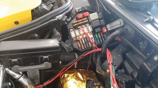 Fuse Box and wiring.jpg