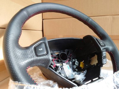 Red steering wheel.jpg