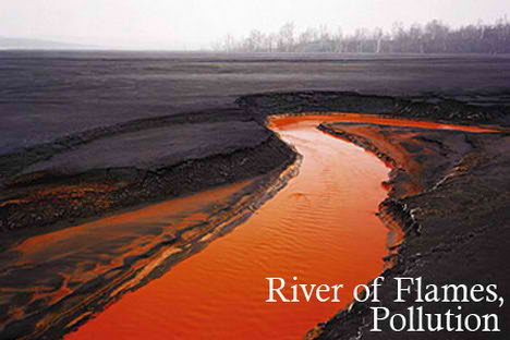 jennifer_baichwal_river_of_flames_china_pollution_manufactured_landscape.jpg