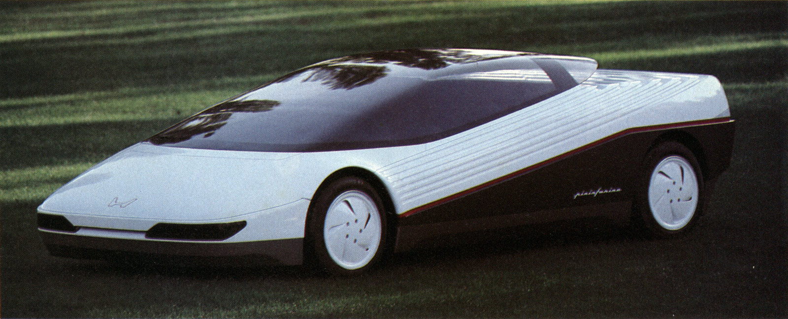 1984_Pininfarina_Honda_HP-X_04.jpg